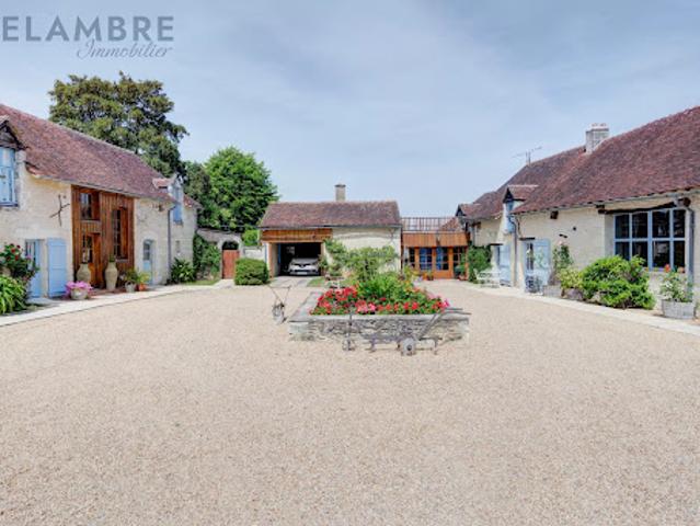 Vente Propriété 12 pièces 455 m2 Luze