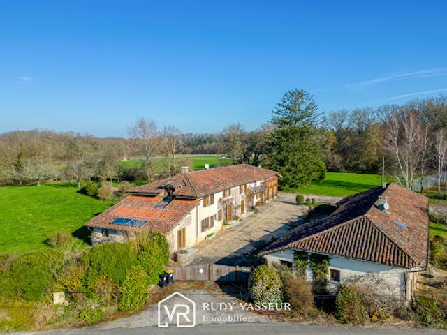 Vente Propriété 12 pièces 465 m2 Servas