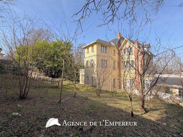 Vente Propriété 12 pièces 412 m2 Rueil Malmaison