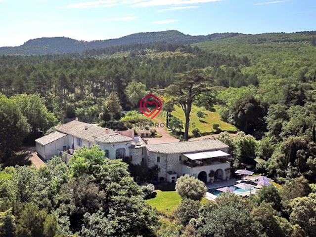 Vente Propriété 14 pièces 1000 m2 Villebazy