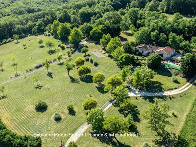Vente Propriété 14 pièces 355 m2 Tourtoirac