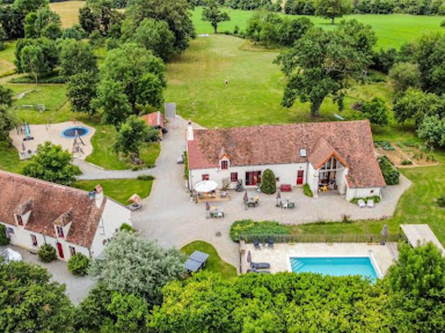 Vente Propriété 14 pièces 400 m2 Rezay