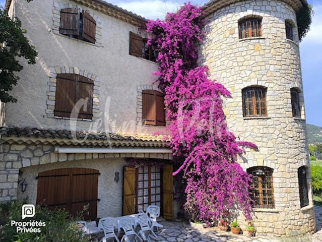 Vente Propriété 14 pièces 413.5 m2 Draguignan