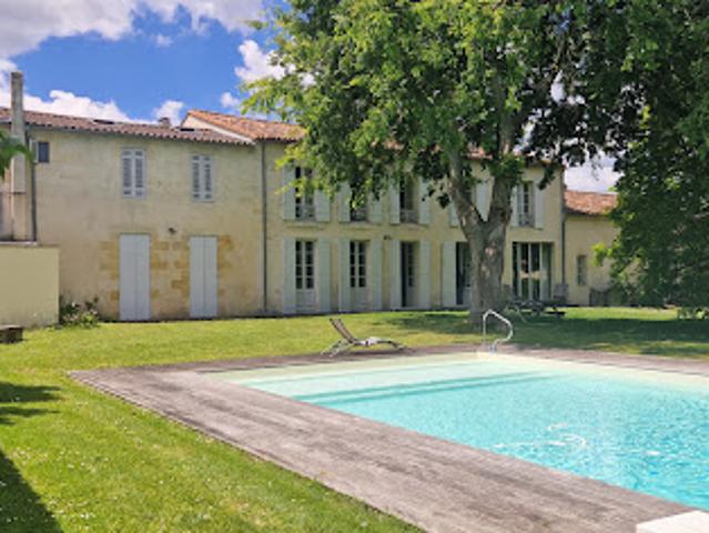 Vente Propriété 14 pièces 575 m2 Soussans