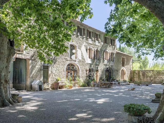 Vente Propriété 14 pièces 515 m2 Saint Rémy de Provence