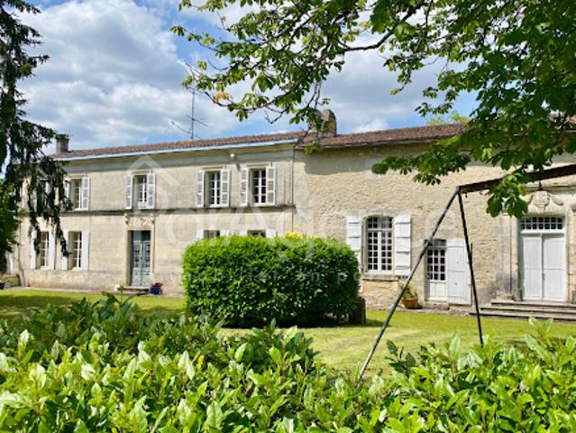 Vente Propriété 14 pièces 654 m2 Saint André de Lidon