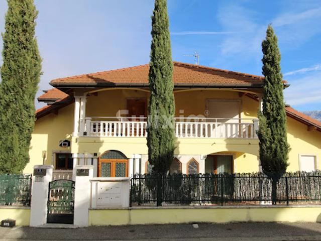 Vente Propriété 15 pièces 366.18 m2 Vétraz Monthoux