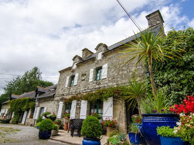 Vente Propriété 15 pièces 492 m2 Pontivy