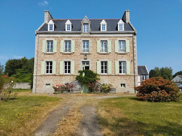 Vente Propriété 15 pièces 416 m2 Maël Carhaix