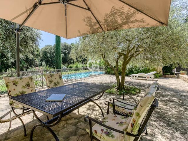 Vente Propriété 15 pièces 585 m2 Vénéjan