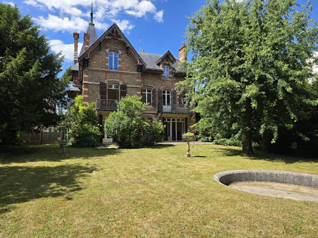 Vente Propriété 16 pièces 457 m2 Troyes