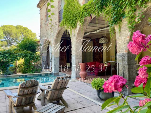 Vente Propriété 16 pièces 590.29 m2 Anduze