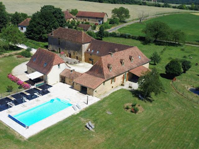 Vente Propriété 17 pièces 730 m2 Saint Médard d'Excideuil
