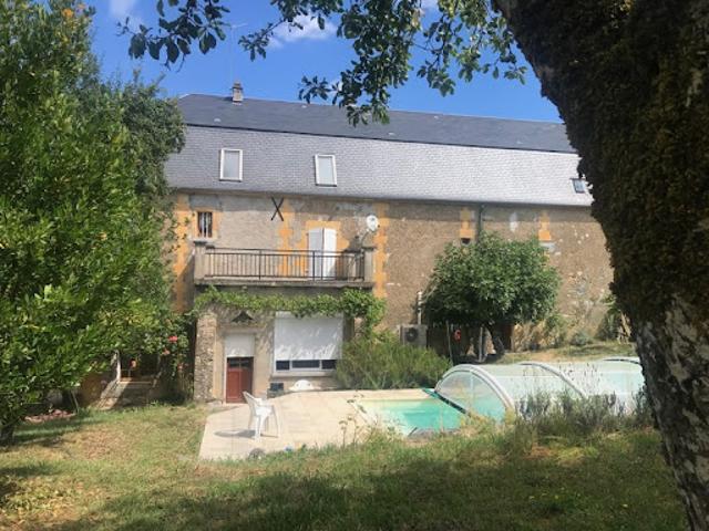Vente Propriété 19 pièces 440 m2 Saint Sulpice