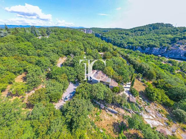 Vente Propriété 23 pièces 423 m2 Berrias et Casteljau
