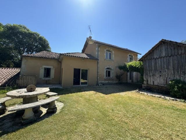 Vente Propriété 7 pièces 0 m2 Manzac sur Vern