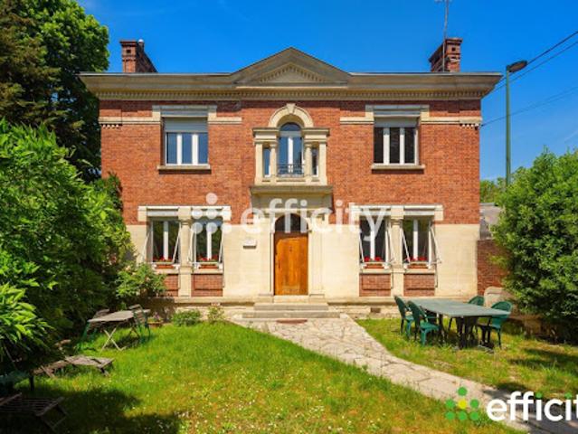 Vente Propriété 7 pièces 143 m2 Clamart