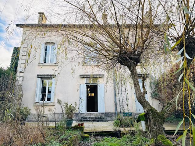 Vente Propriété 7 pièces 159 m2 La Crèche