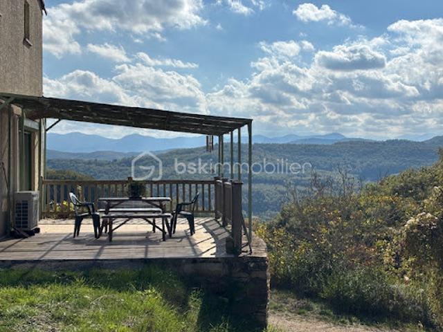Vente Propriété 7 pièces 150 m2 Bourigeole