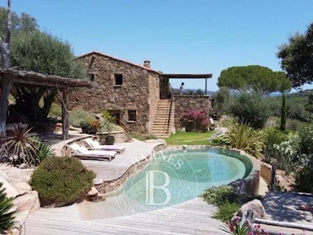 Vente Propriété 7 pièces 160 m2 Porto Vecchio