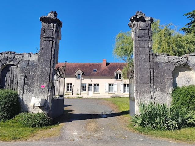 Vente Propriété 7 pièces 174 m2 Dangé Saint Romain