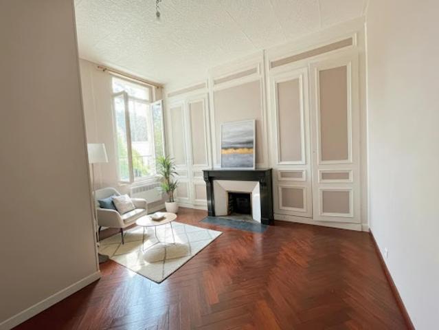 Vente Propriété 7 pièces 175 m2 Elbeuf