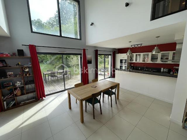Vente Propriété 7 pièces 172.6 m2 Bois le Roi