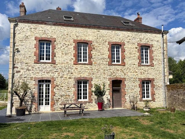 Vente Propriété 7 pièces 180 m2 Eguzon Chantôme