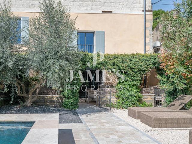 Vente Propriété 7 pièces 210 m2 Maillane