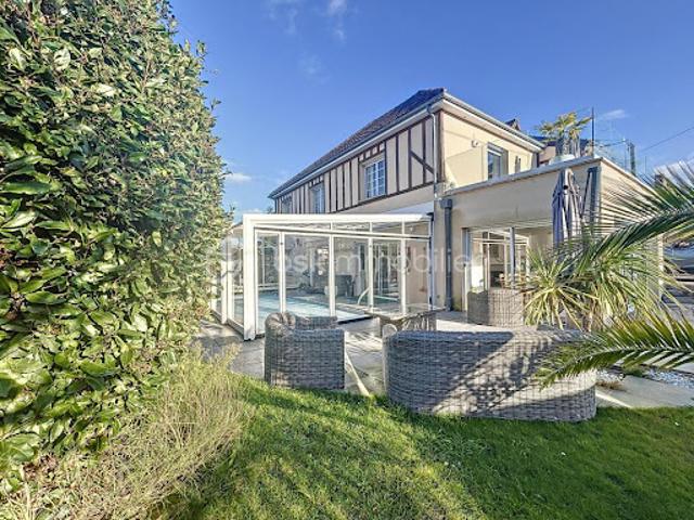 Vente Propriété 7 pièces 227 m2 Ouistreham