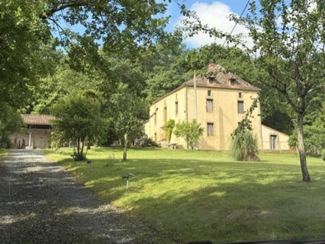 Vente Propriété 7 pièces 220 m2 Izotges