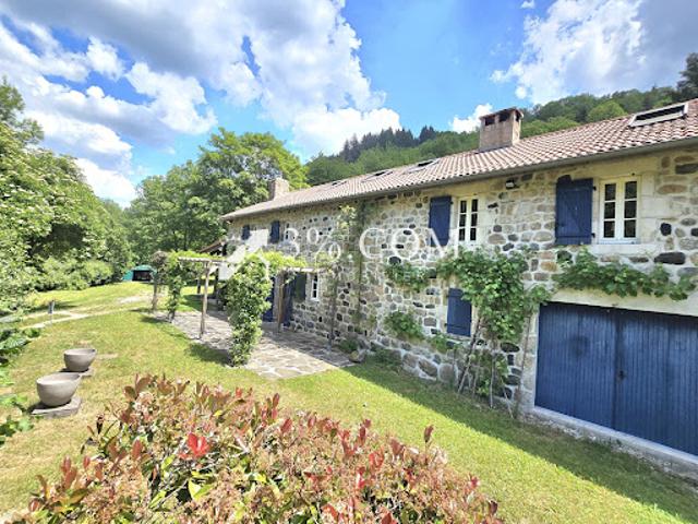 Vente Propriété 7 pièces 236 m2 Lachapelle sous Chanéac