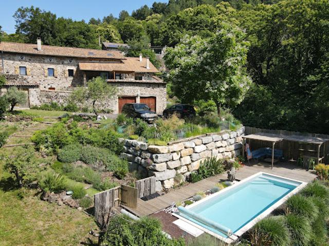 Vente Propriété 7 pièces 249 m2 Jaujac