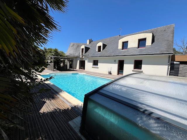 Vente Propriété 7 pièces 250 m2 Ergué Gabéric
