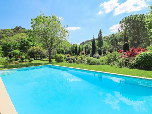 Vente Propriété 7 pièces 250 m2 L'Isle sur la Sorgue