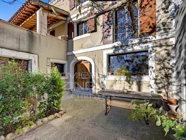 Vente Propriété 7 pièces 250 m2 Saint Rémy de Provence