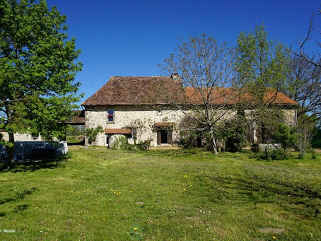 Vente Propriété 7 pièces 260 m2 Saint Saud Lacoussière