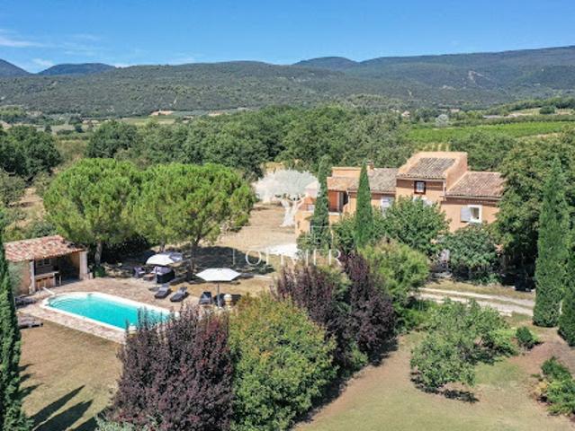Vente Propriété 7 pièces 270 m2 Villars