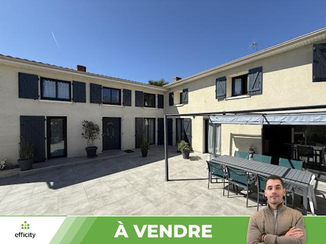 Vente Propriété 7 pièces 293 m2 Jaunay Marigny