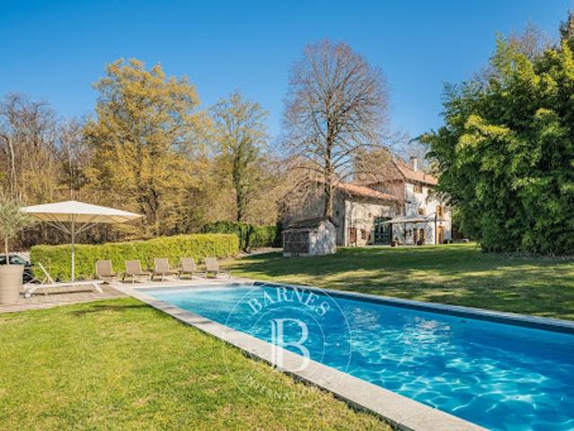 Vente Propriété 7 pièces 303 m2 Charnècles