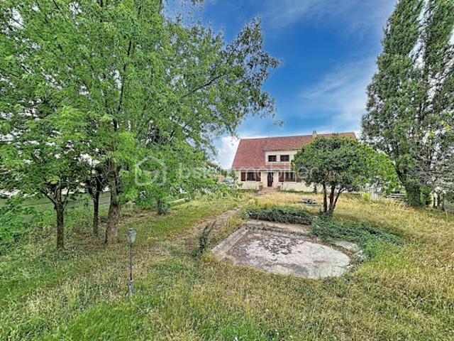 Vente Propriété 7 pièces 313 m2 Bressuire