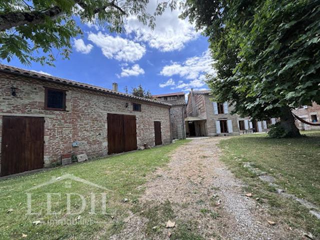 Vente Propriété 7 pièces 400 m2 Agen