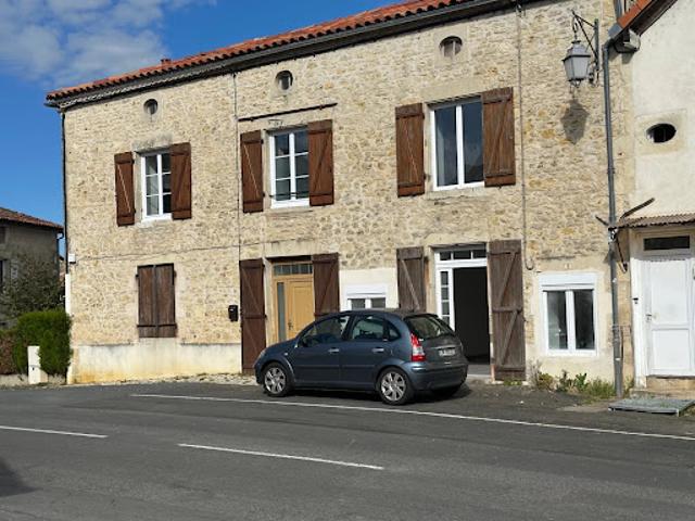 Vente Propriété 4 pièces 115 m2 Joussé