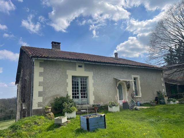 Vente Propriété 4 pièces 120 m2 Bourdeilles