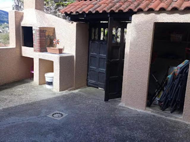 Vente Propriété 4 pièces 139.5 m2 Laroque d'Olmes