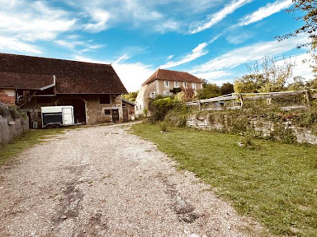 Vente Propriété 4 pièces 157.62 m2 Corrombles