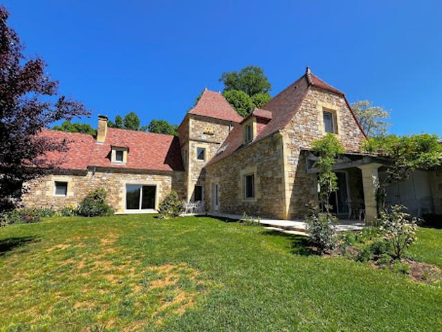 Vente Propriété 4 pièces 205 m2 Gourdon