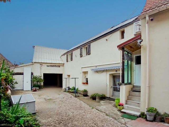 Vente Propriété 4 pièces 218 m2 Ouarville