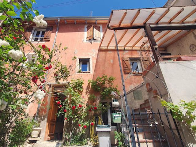 Vente Propriété 4 pièces 88 m2 Tourrette Levens