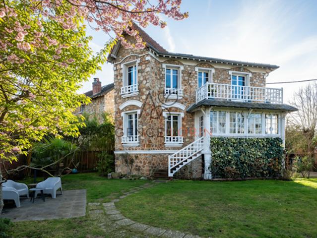 Vente Propriété 5 pièces 128 m2 Le Vésinet